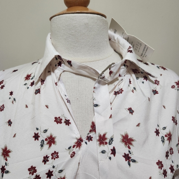 Lantern sleeve floral blouse - Picture 2 of 7